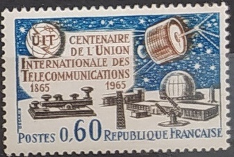 100 let mezinárodní komunikace